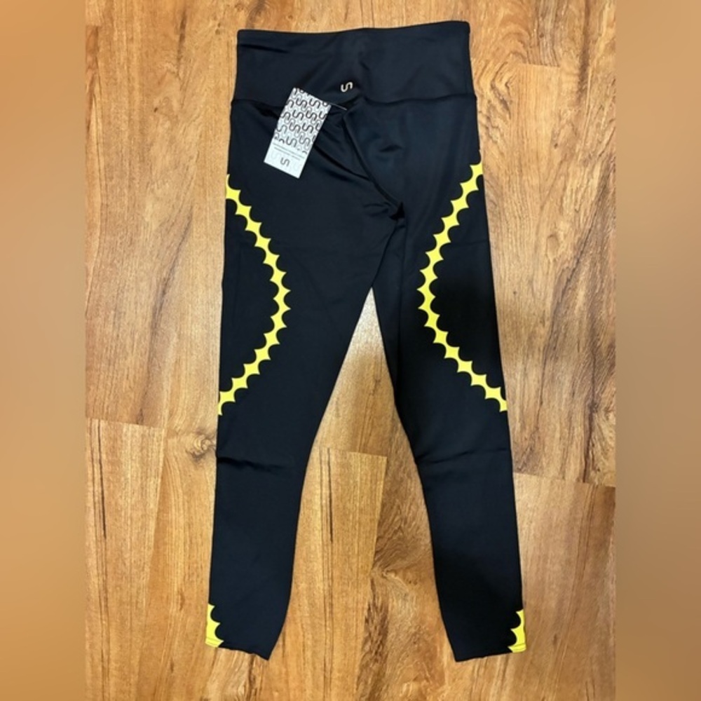 NWT Urban Savage Scallop Leggings Black Citrus Yellow-see pics for measurements
